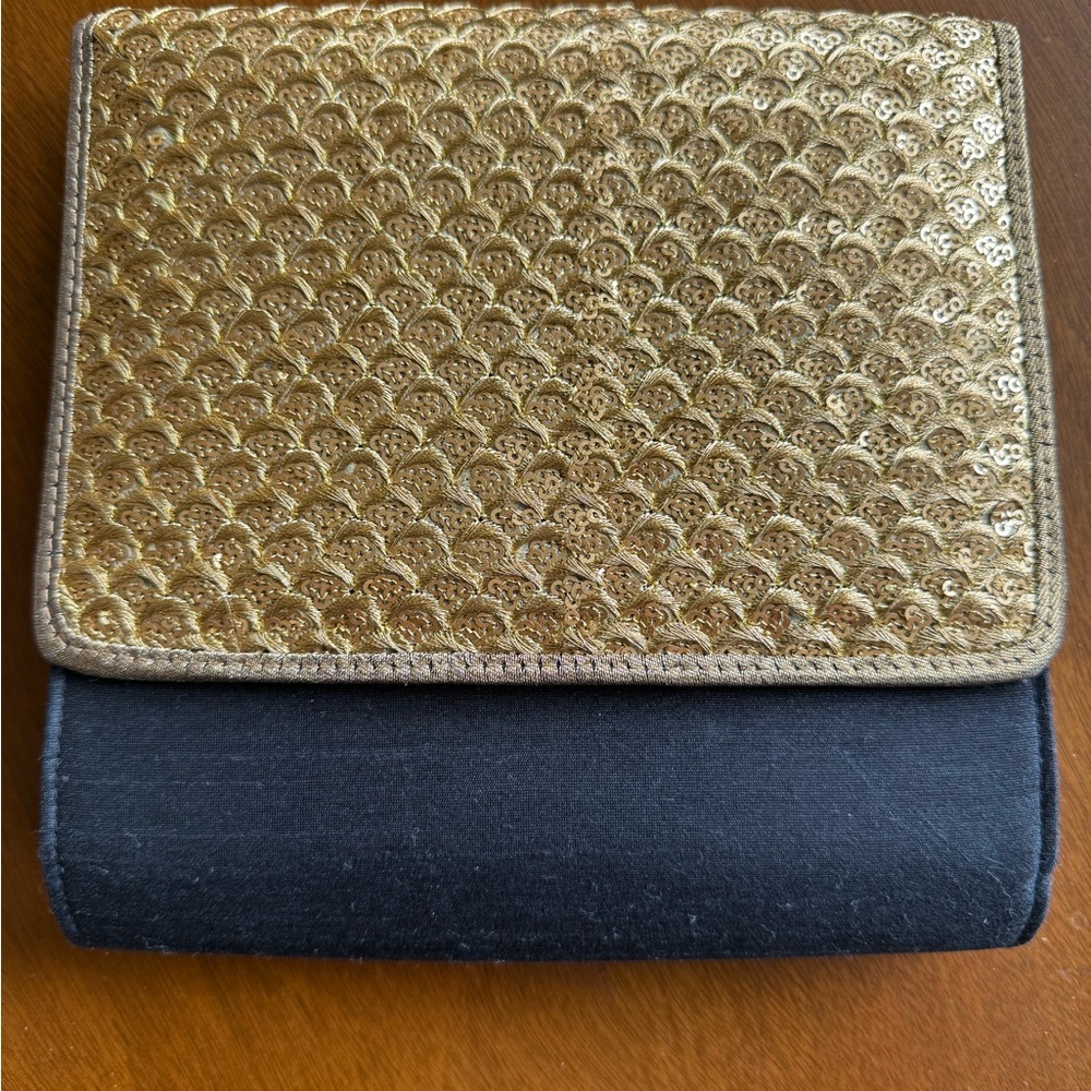 Elegant Embroidered Clutch / Purse with Chain Strap, Gold and Black with Sequins